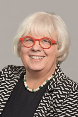 Portraitfoto  Dr. Annekathrin Preidel
